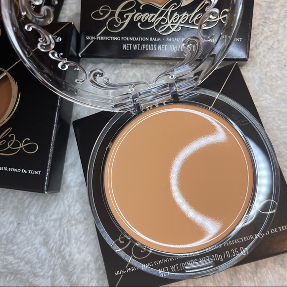 KAT Von D Foundation Balm - Picture 4 of 5